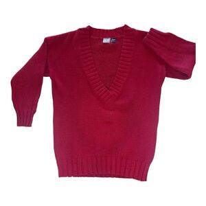 VINTAGE V-Neck Sweater in Rich Red